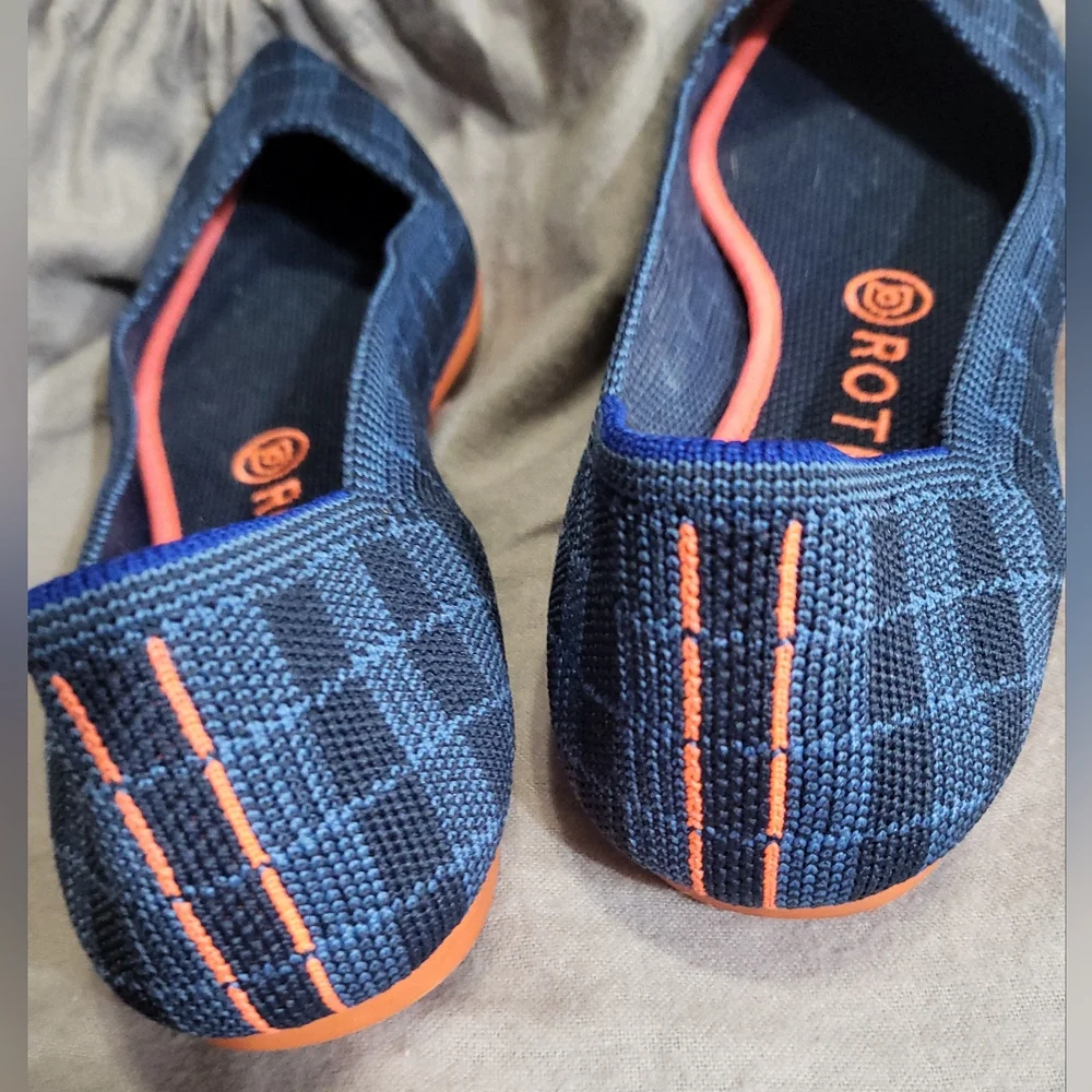 Rothy's Navy and Orange Pointed Flats